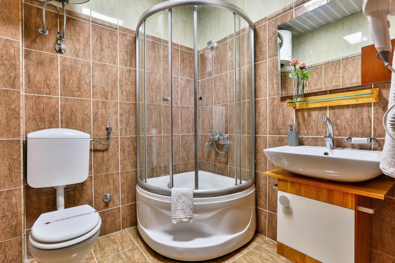 Apartments Misko Utjeha Zewnętrze zdjęcie