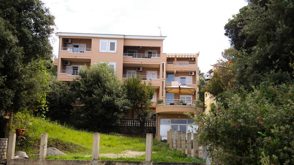 Apartments Misko Utjeha Zewnętrze zdjęcie